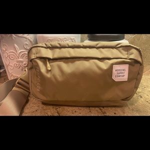 Herschel Sling Bag